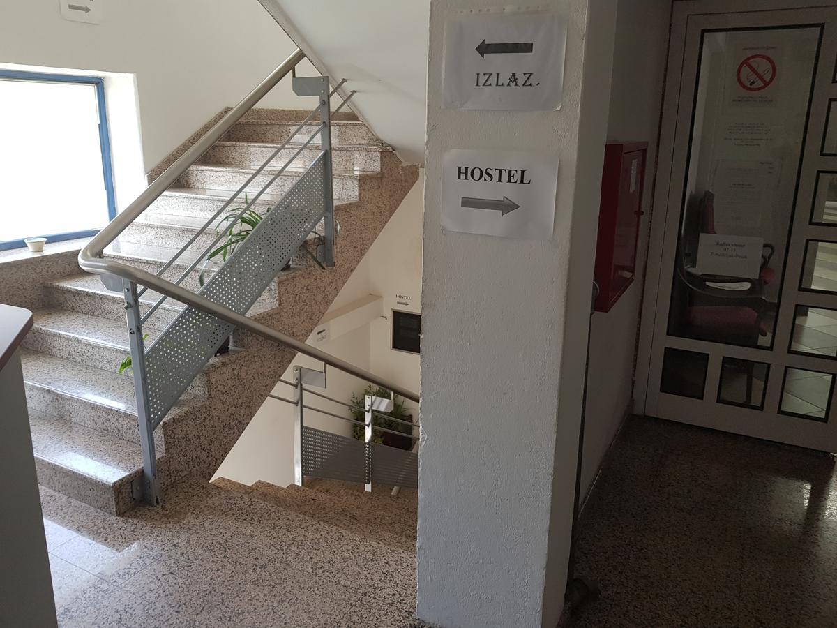 Heater Sleep Nis Hostel Ngoại thất bức ảnh
